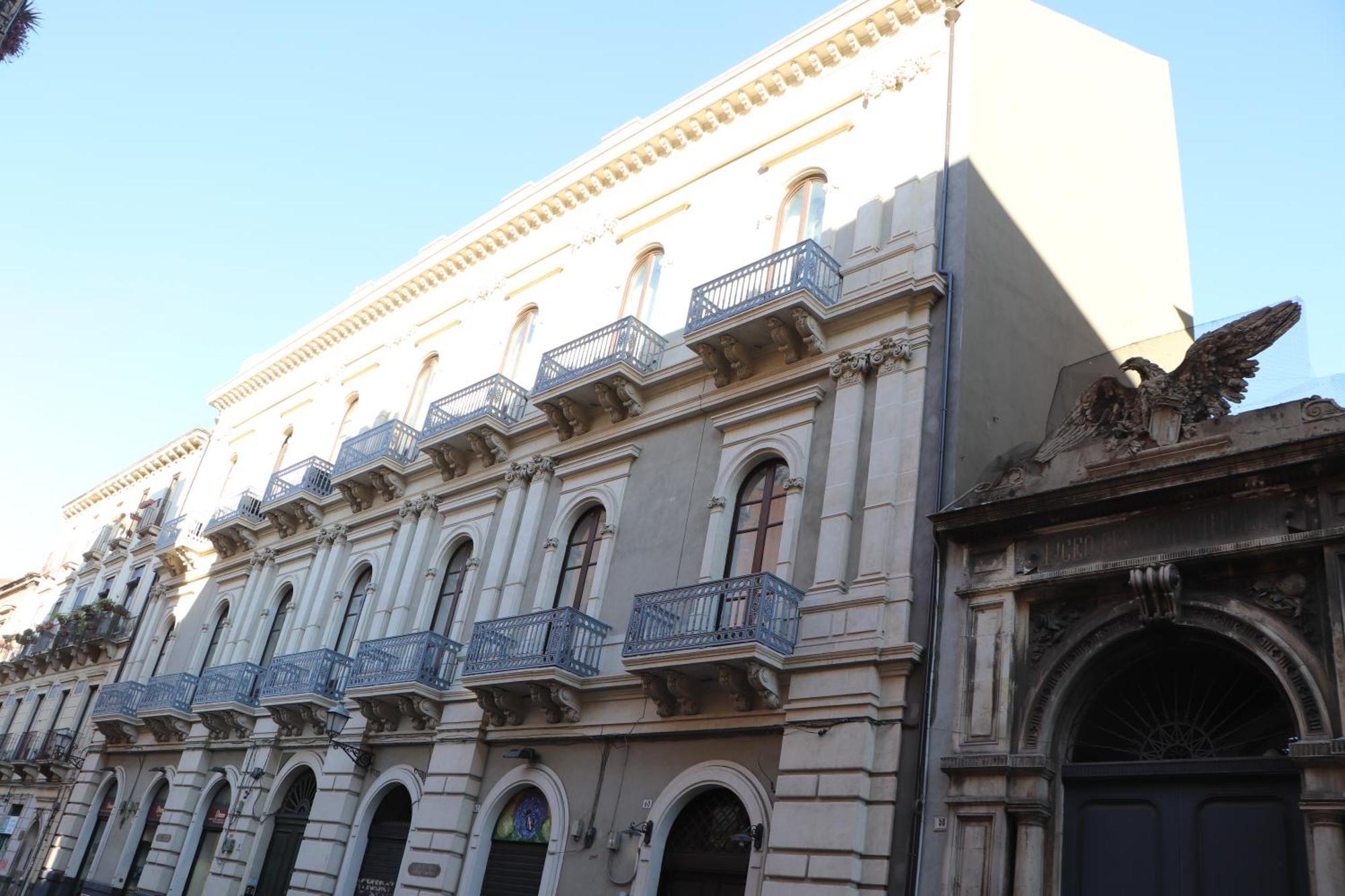 Domus Iole Appartamento Nel Centro Storico CTA Exteriér fotografie